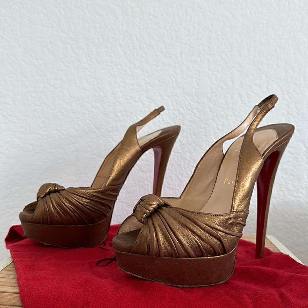 Christian Louboutin Peep Toe Golden Glam Bronze Leather Red Bottom Heels 40.5